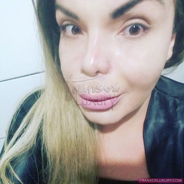 Gia Gunn - Foto 16 de 30