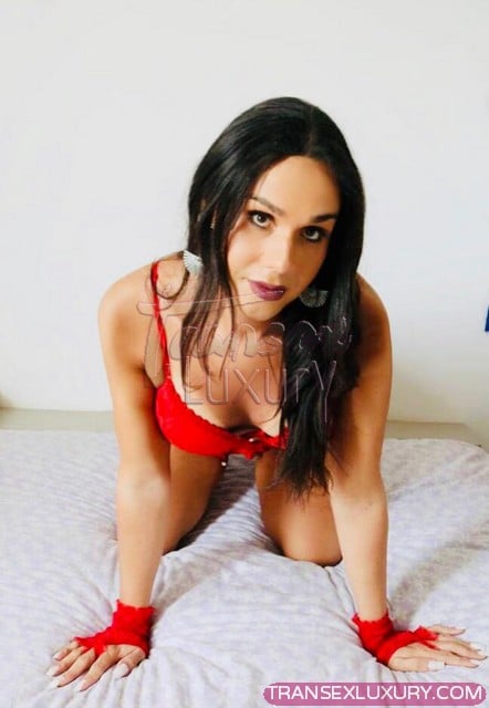 Sabrina Oliveira - Foto 9 de 19