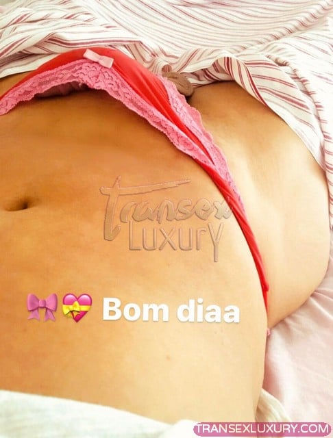 Sabrina Oliveira - Foto 12 de 19