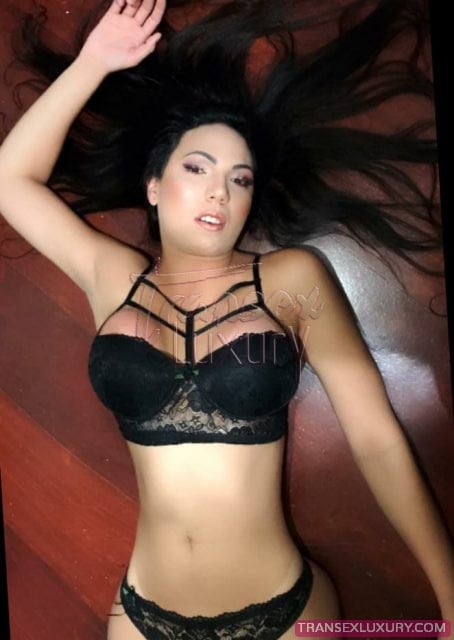 Stephanie Matos - Foto 8 de 11