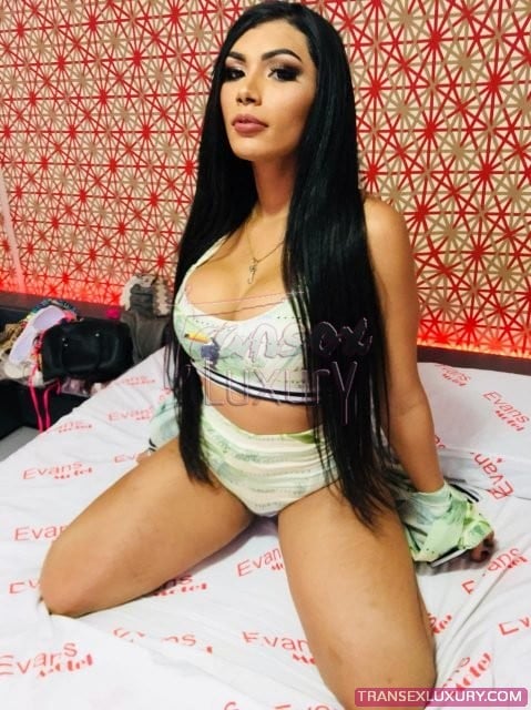 Suellen Oliveira - Foto 23 de 159