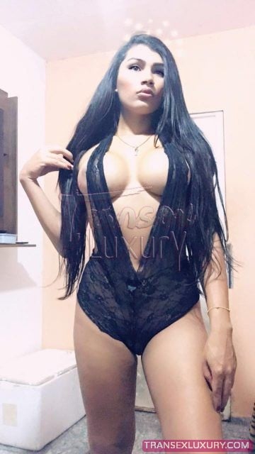 Suellen Oliveira - Foto 29 de 159