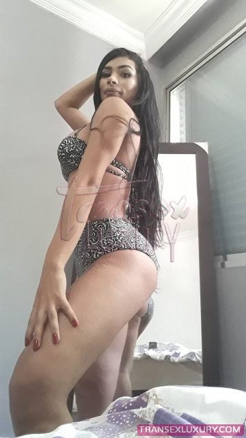 Suellen Oliveira - Foto 77 de 159