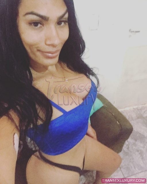 Suellen Oliveira - Foto 110 de 159