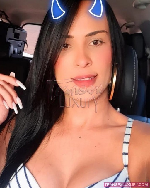 Thalita Parlatolly - Foto 1 de 18