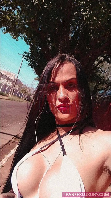 Thalita Parlatolly - Foto 4 de 18