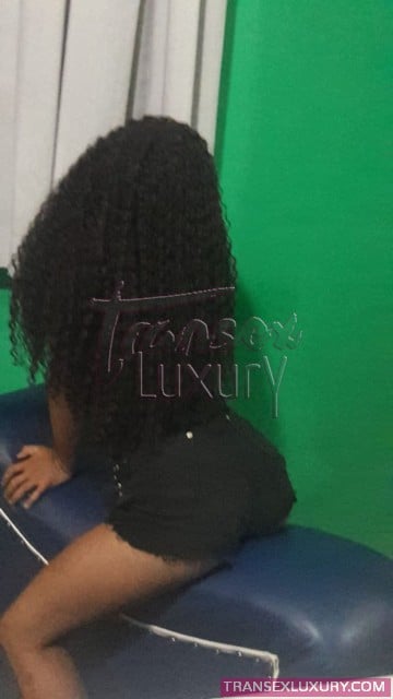 Thaysa - Foto 1 de 7
