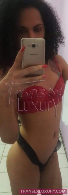Valeska Oliveira - Foto 13 de 19