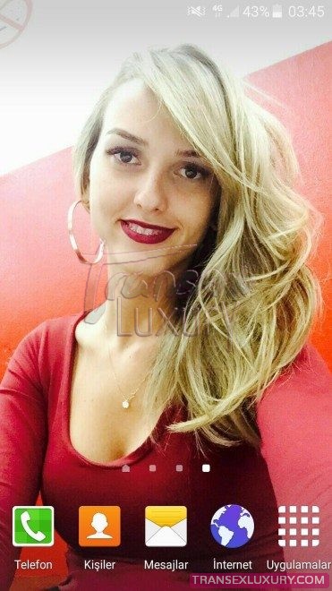 Victoria Bettencurt - Foto 80 de 95