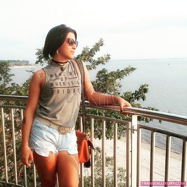 Yasmin Araújo - Foto 6 de 32