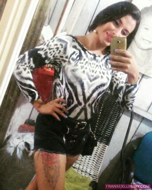 Yasmin Araújo - Foto 12 de 32