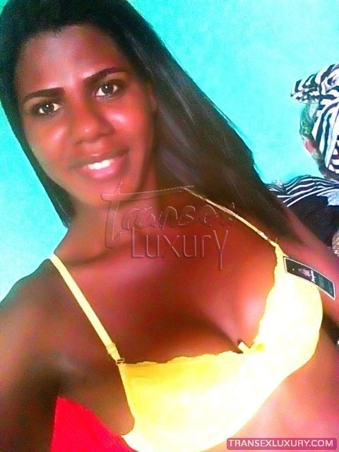 Yasmin Fontinelly - Foto 4 de 7