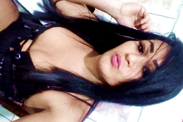 Camila Sampaio Travesti com Local em Aguás Lindas, Belém