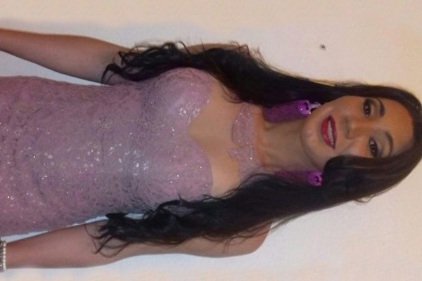 Fernanda Fox Travesti com Local em Largo da Batalha, Niterói