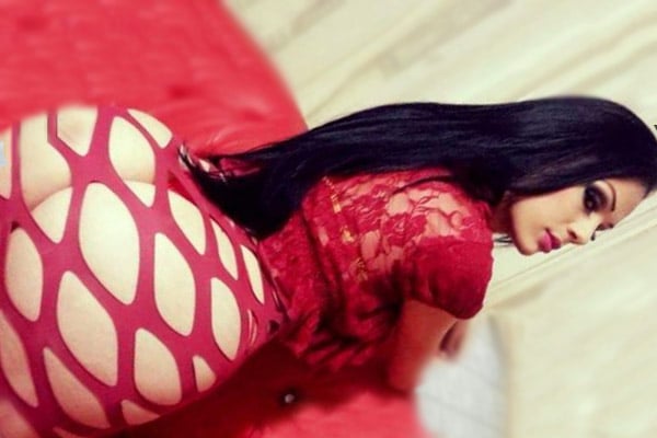 Hellen Ferraz Travesti com Local em Iturama