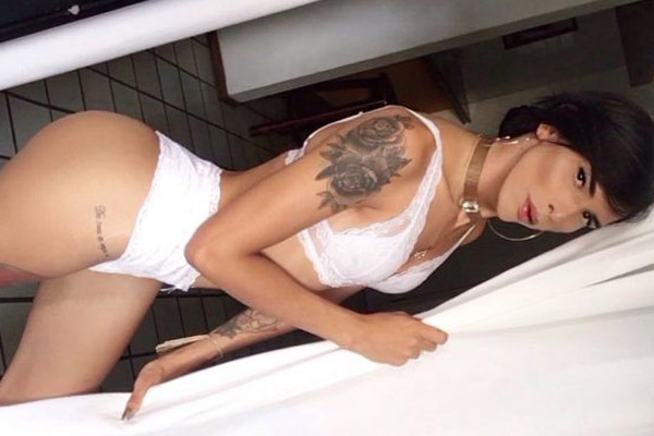 Lorenna Lorenzo Travesti com Local em Recife