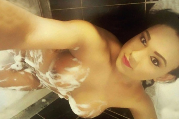 Thalessa Araújo Travesti com Local em Recreio dos Bandeirantes, Rio de Janeiro