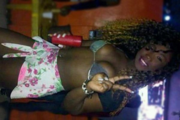 Yasmin Campanna Travesti com Local em Belford Roxo